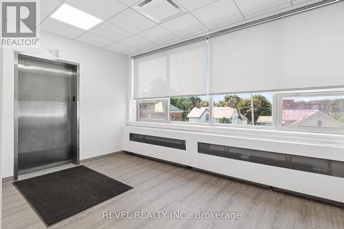 Upper 3 - 34 Cambridge Street S, Kawartha Lakes (Lindsay), ON 