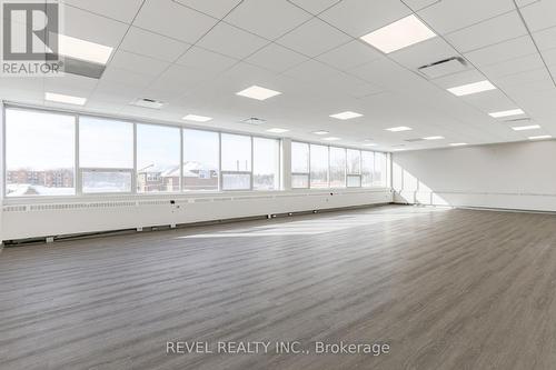 Upper 2 - 34 Cambridge Street S, Kawartha Lakes (Lindsay), ON 