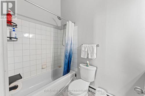 Unit 5 - 366 Richmond Street, London East (East K), ON - Indoor Photo Showing Bathroom