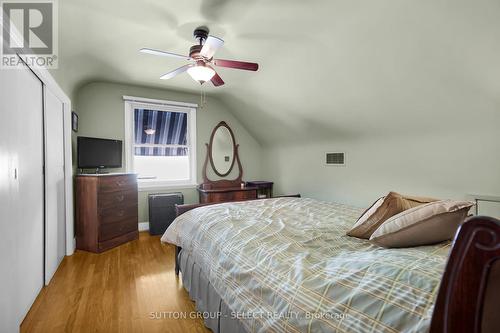 53 Graydon Street, London East (East N), ON - Indoor Photo Showing Bedroom