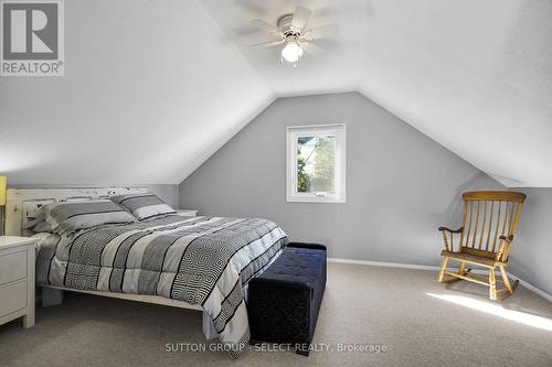 53 Graydon Street, London East (East N), ON - Indoor Photo Showing Bedroom