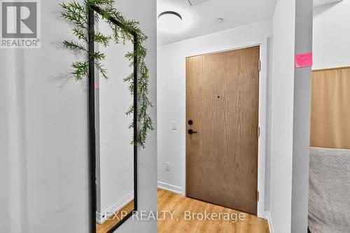 813 - 2300 St Clair Avenue W, Toronto, ON - Indoor Photo Showing Other Room