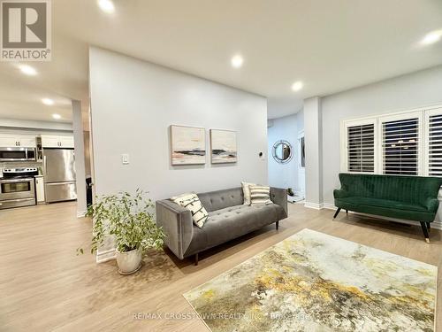 1 Black Ash Trail, Barrie, ON - Indoor