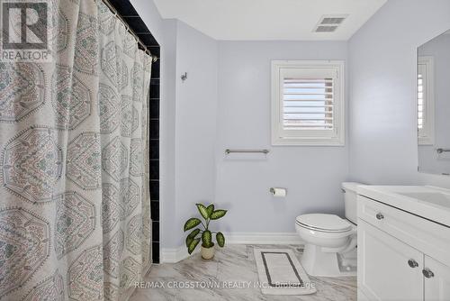 1 Black Ash Trail, Barrie, ON - Indoor Photo Showing Bathroom