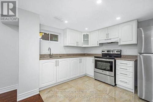 2095 Haig Drive, Ottawa, ON - Indoor Photo Showing Kitchen