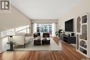 421 9Th Street, Saskatoon, SK  - Indoor Photo Showing Living Room 