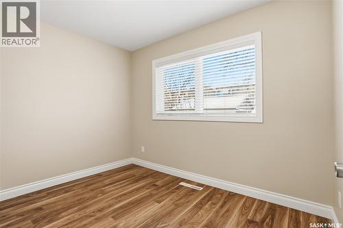 421 9Th Street, Saskatoon, SK - Indoor Photo Showing Other Room