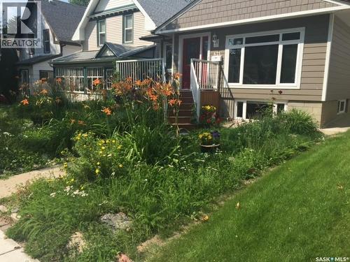 421 9Th Street, Saskatoon, SK - Outdoor