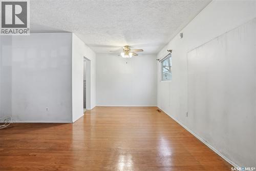 38 Portland Crescent, Regina, SK - Indoor Photo Showing Other Room