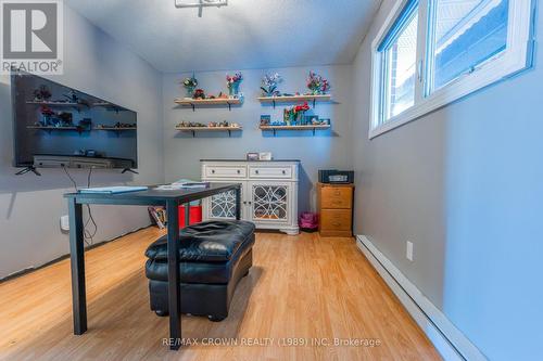 17 Champlain Crescent, Kapuskasing, ON - Indoor Photo Showing Office