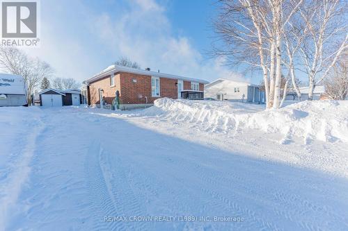 17 Champlain Crescent, Kapuskasing, ON - Outdoor