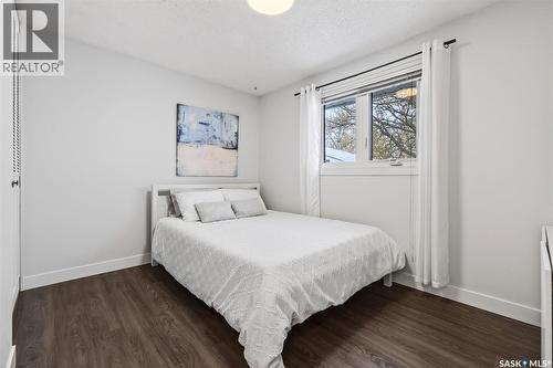 11 Coleman Crescent, Regina, SK - Indoor Photo Showing Bedroom