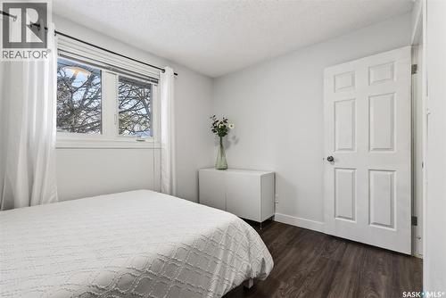 11 Coleman Crescent, Regina, SK - Indoor Photo Showing Bedroom