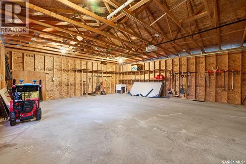 11 Coleman Crescent, Regina, SK - Indoor Photo Showing Garage