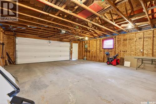 11 Coleman Crescent, Regina, SK - Indoor Photo Showing Garage