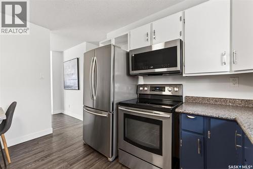 11 Coleman Crescent, Regina, SK - Indoor Photo Showing Kitchen