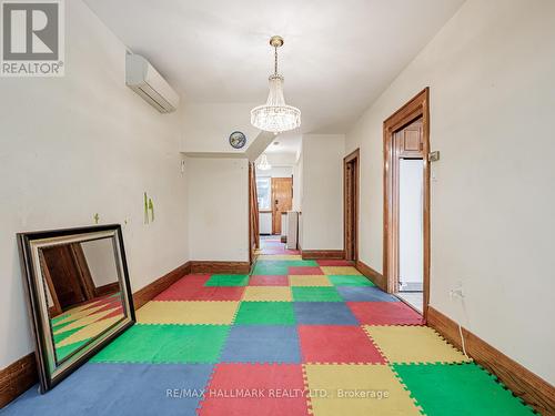 538 Strathmore Boulevard, Toronto, ON - Indoor Photo Showing Other Room