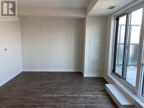 514 - 1630 Queen Street, Toronto, ON - Indoor Photo Showing Other Room