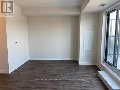 514 - 1630 Queen Street, Toronto, ON - Indoor Photo Showing Other Room