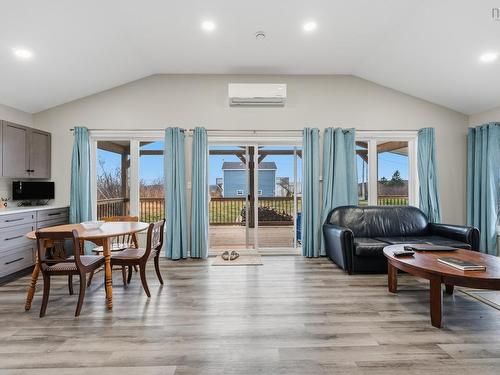 42 Beecher'S Lane, East Ferry, NS 