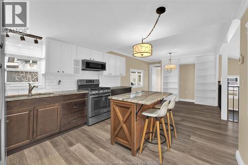 56 Parkside Dr, Mcgregor, ON - Indoor Photo Showing Kitchen