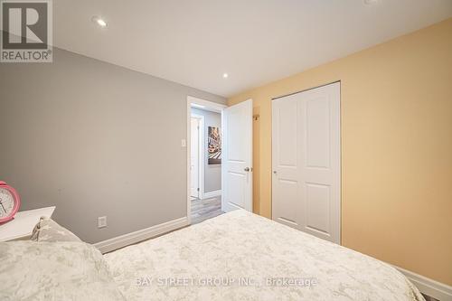 3311 Kings Masting Crescent, Mississauga, ON - Indoor Photo Showing Bedroom