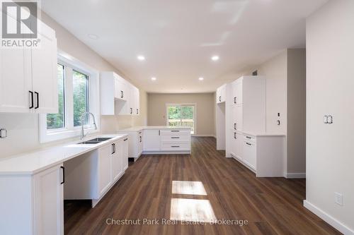 26 Aspen Lane, Nipissing, ON - Indoor Photo Showing Kitchen With Double Sink With Upgraded Kitchen