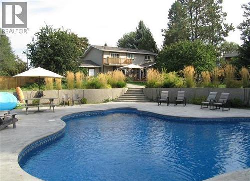 3576 Rose Road, Kelowna, BC - Outdoor With In Ground Pool With Backyard