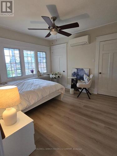 596 Queen Elizabeth Drive, Ottawa, ON - Indoor Photo Showing Bedroom