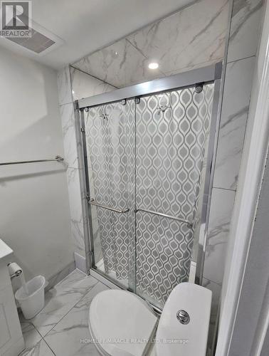 40 Judith Crescent, Brampton, ON - Indoor Photo Showing Bathroom