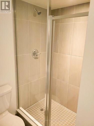 629 - 5 Mabelle Avenue, Toronto, ON - Indoor Photo Showing Bathroom