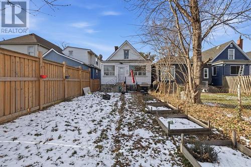 26 Bayfield Avenue, Hamilton, ON - Outdoor