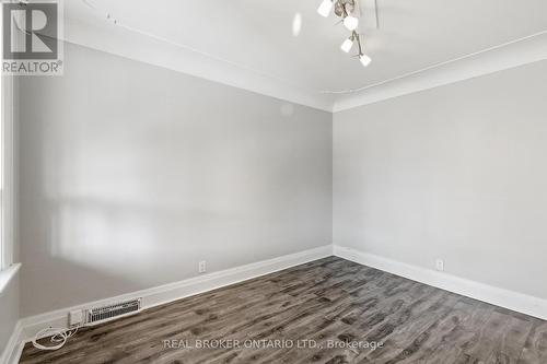 26 Bayfield Avenue, Hamilton, ON - Indoor Photo Showing Other Room