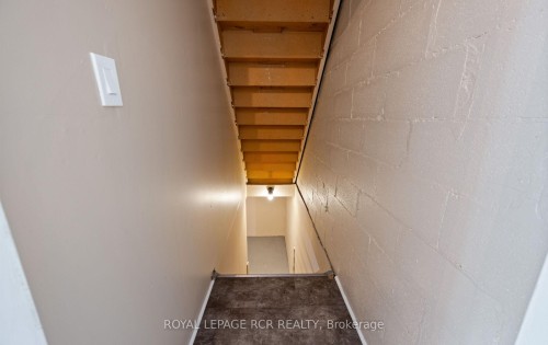 12-4 Cedar Drive, Orangeville, ON - Indoor Photo Showing Other Room