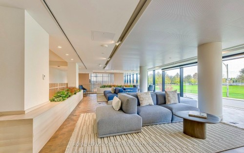 920-1050 Eastern Avenue, Toronto, ON - Indoor