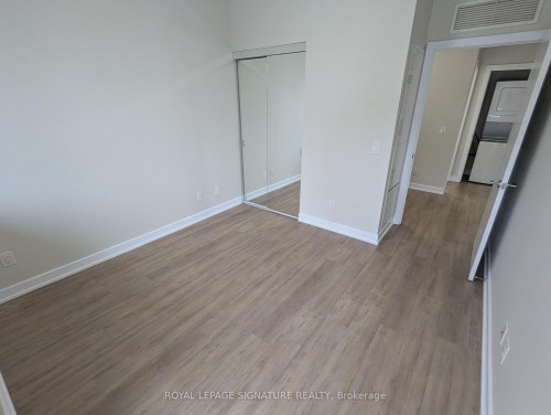 Th4-99 Davisville Avenue, Toronto, ON - Indoor Photo Showing Other Room