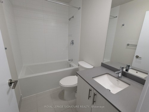 Th4-99 Davisville Avenue, Toronto, ON - Indoor Photo Showing Bathroom