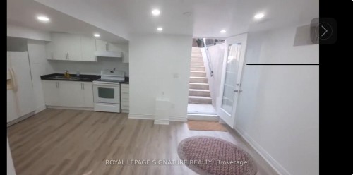 Lower-5174 Sundial Court, Mississauga, ON - Indoor Photo Showing Kitchen