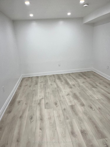 Lower-5174 Sundial Court, Mississauga, ON - Indoor Photo Showing Other Room