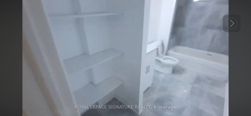 Lower-5174 Sundial Court, Mississauga, ON - Indoor Photo Showing Bathroom