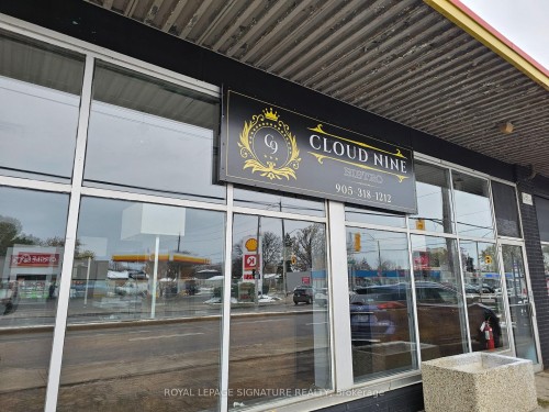 1115 Fennell Avenue E, Hamilton, ON 