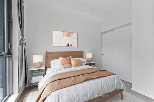 411-159 Dundas Street E, Toronto, ON - Indoor Photo Showing Bedroom
