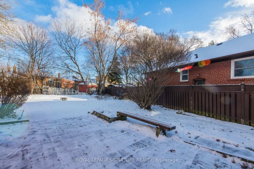 9 Ivorwood Crescent, Toronto, ON - Outdoor