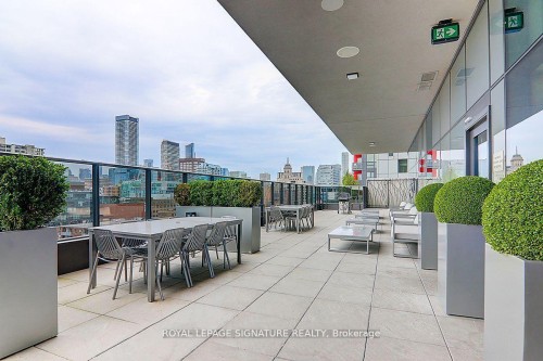 907-330 Richmond Street W, Toronto, ON - Outdoor With Exterior