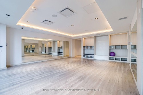 907-330 Richmond Street W, Toronto, ON - Indoor Photo Showing Other Room