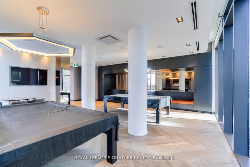 907-330 Richmond Street W, Toronto, ON - Indoor Photo Showing Other Room