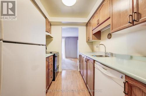 17 - 465 Woolwich Street N, Waterloo, ON - Indoor Photo Showing Kitchen