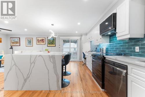 530 Rowanwood Avenue, Ottawa, ON - Indoor Photo Showing Kitchen