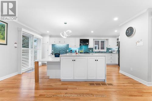 530 Rowanwood Avenue, Ottawa, ON - Indoor Photo Showing Kitchen With Double Sink