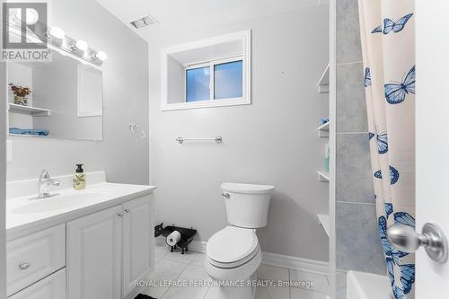 530 Rowanwood Avenue, Ottawa, ON - Indoor Photo Showing Bathroom